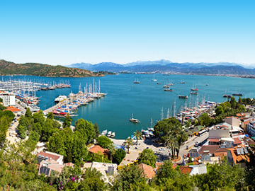 Affordable Beach Holiday Destinations in Autumn Affordable Beach Holiday Destinations in Autumn