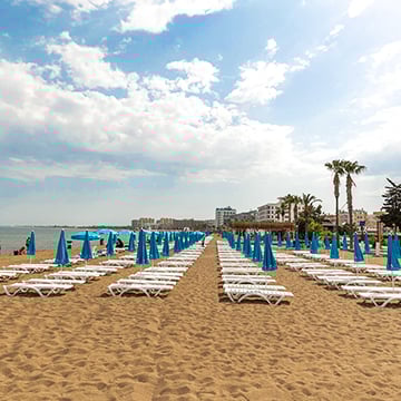 huizen aan het strand in Mersin
