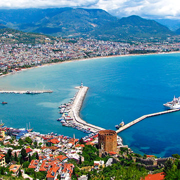 Alanya'da deniz manzaralı satılık evler