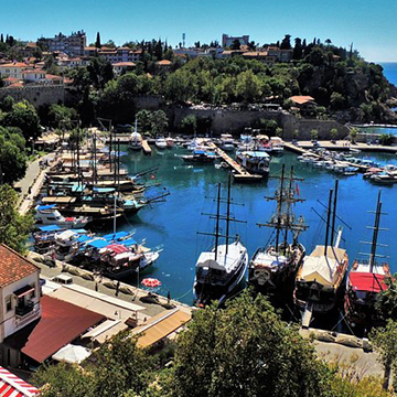 een blik op Kaleiçi (oude stad)