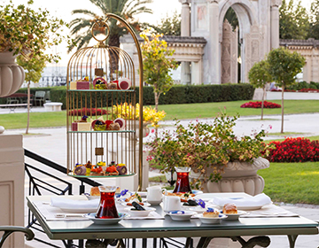 afternoon tea in İstanbul Çırağan Palace