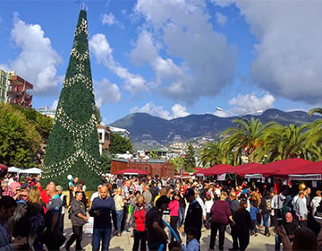 Antalya'da yeni yıl çarşısı