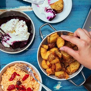 A Taste of Cádiz: Local Cuisine and Coastal Living