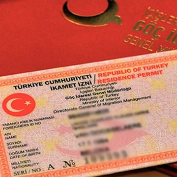 اكتشف خطوات تسجيل العنوان في إسطنبول، بما في ذلك الوثائق المطلوبة، المناطق المقيدة، ونصائح لضمان الالتزام السلس بالقوانين.