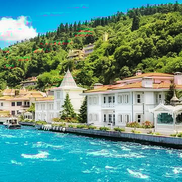 houses next to the bosphorus sea with greenery houses next to the bosphorus sea with greenery