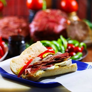 sandwich on a tray that front of the grocery sandwich on a tray that front of the grocery