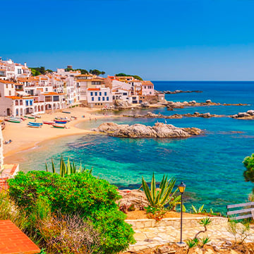houses and apartments close to the beach and sea houses and apartments close to the beach and sea