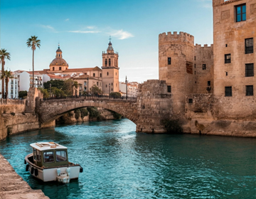 Paseo en barco por España